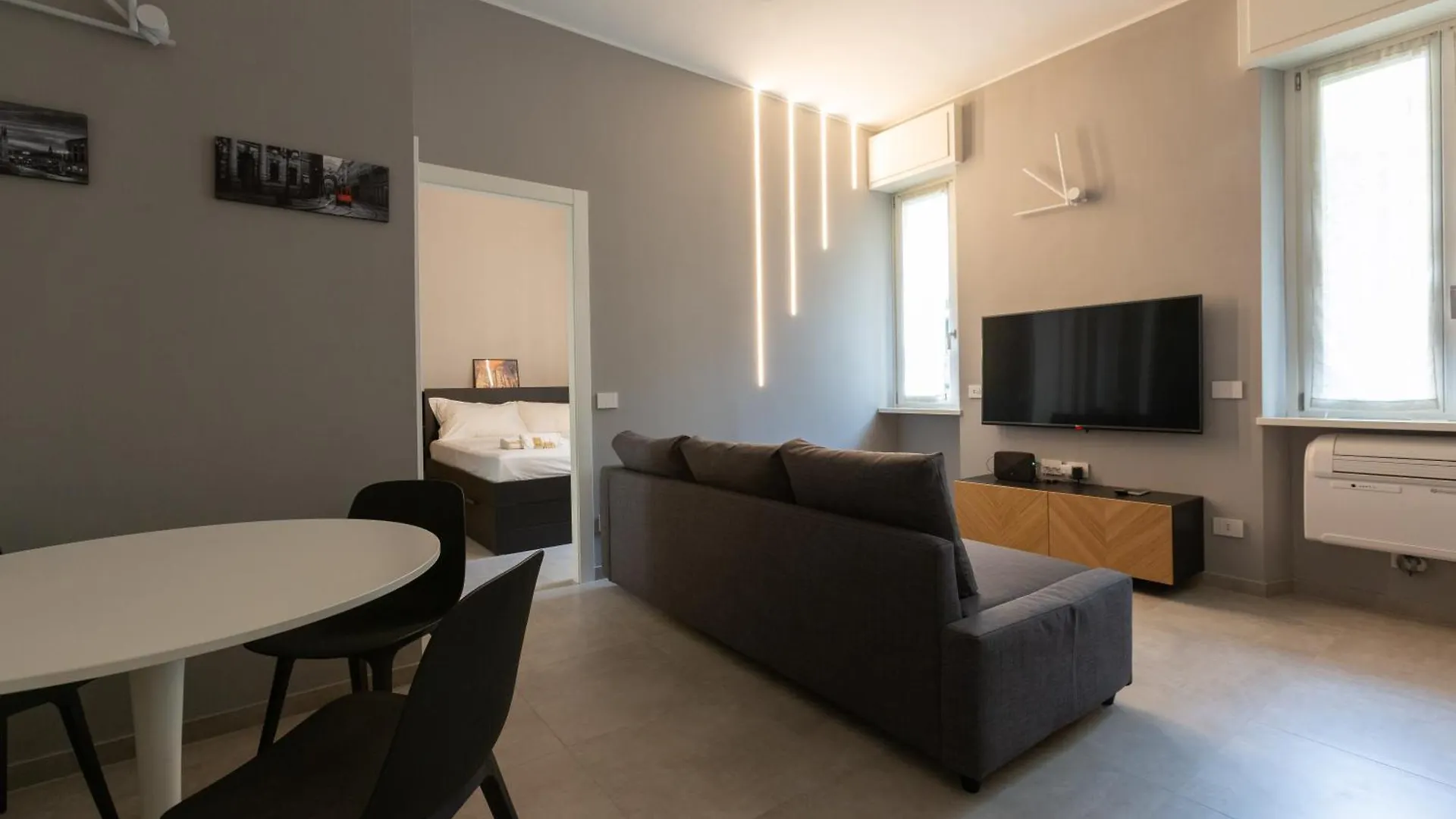 Marche Charming Flat Apartment Milan Italy